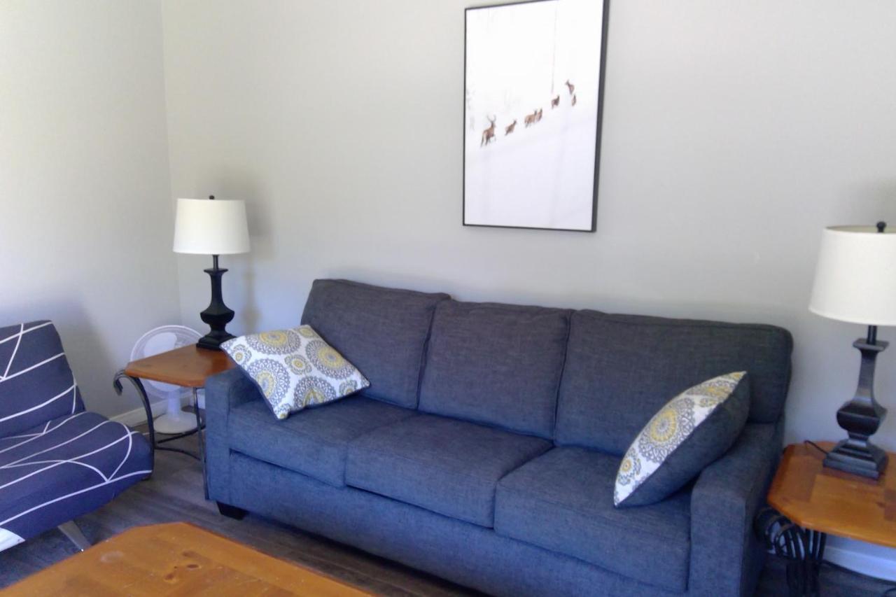 הוילה South Baymouth Michaels Bay Getaway On Manitoulin Island מראה חיצוני תמונה