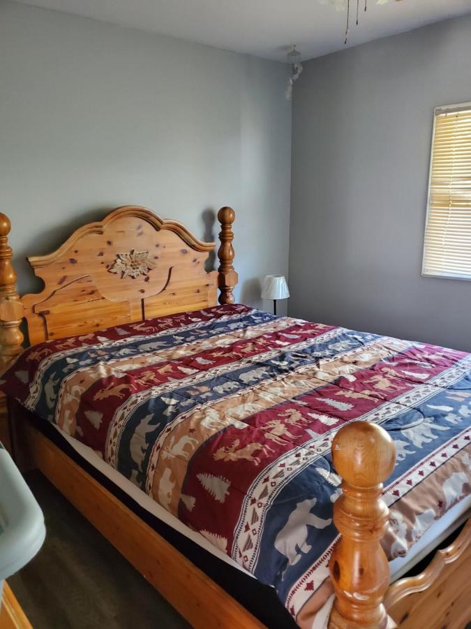 הוילה South Baymouth Michaels Bay Getaway On Manitoulin Island מראה חיצוני תמונה