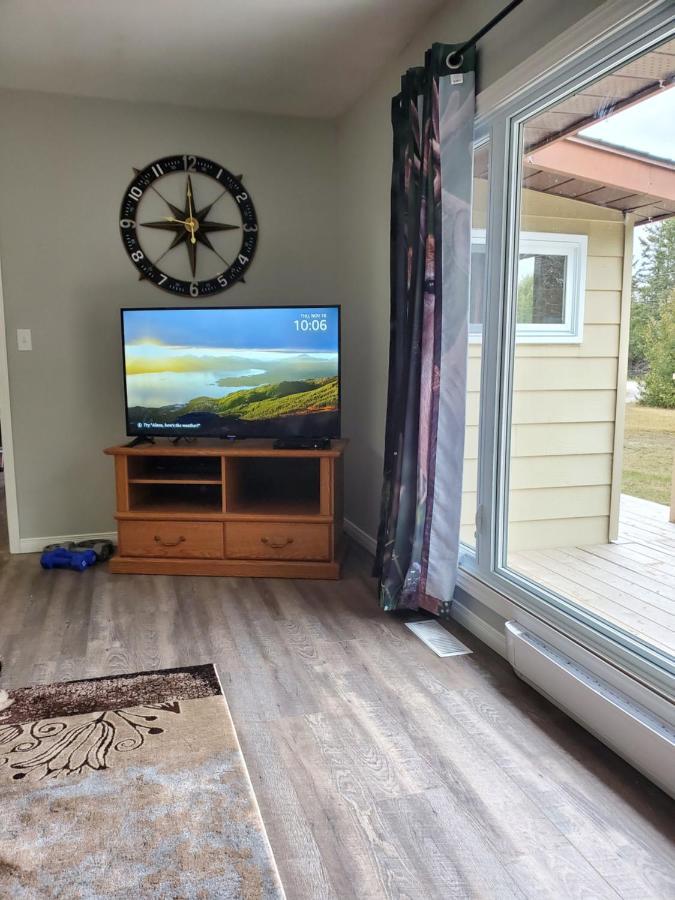 הוילה South Baymouth Michaels Bay Getaway On Manitoulin Island מראה חיצוני תמונה